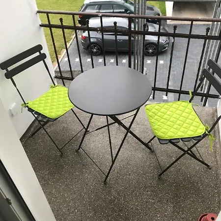 Ferienwohnung In *
